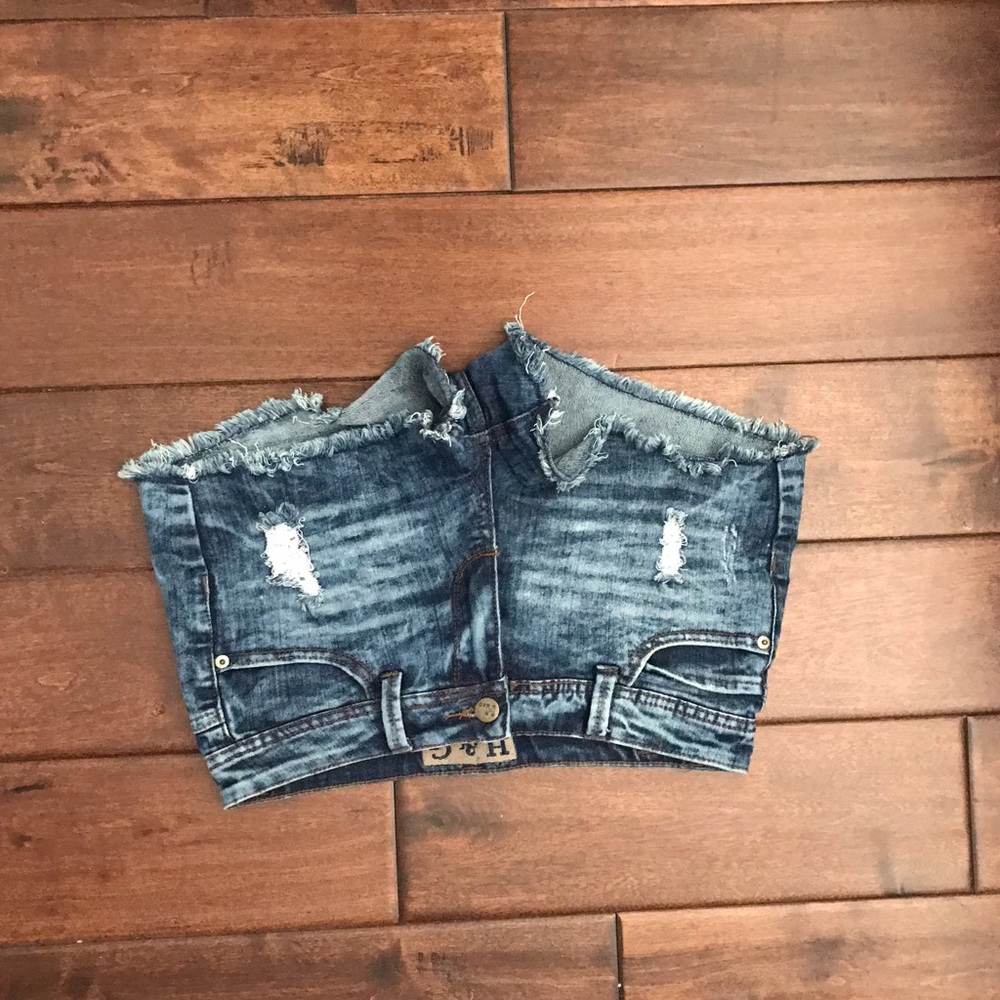 Denim booty short